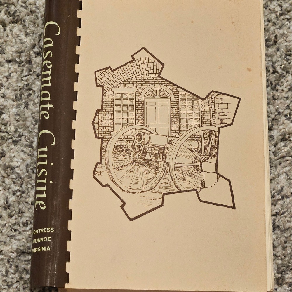 Casemate Cuisine Officers Wives Club Cookbook Fort Monroe '84 1st Ed Cottagecore